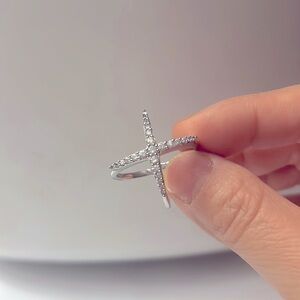 Beautiful ring size 6